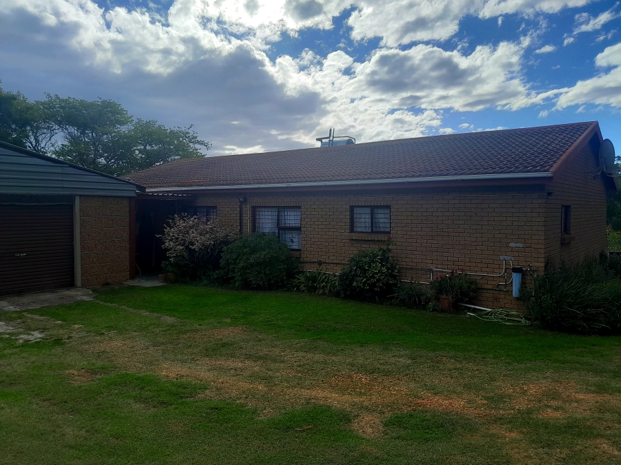 3 Bedroom Property for Sale in Albertinia Western Cape
